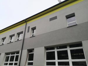 Nová fasáda na budove školy