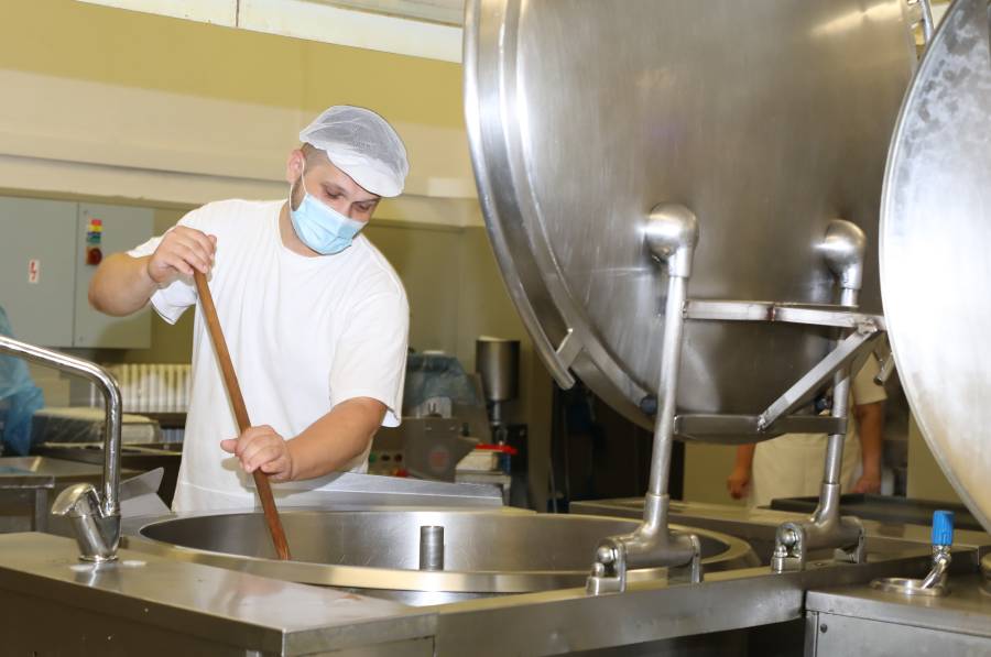 Od augusta budú kuchári používať kvalitnejšie suroviny.