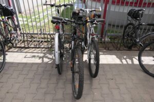 Správne uloženie bicyklov. Foto: M. Gončár