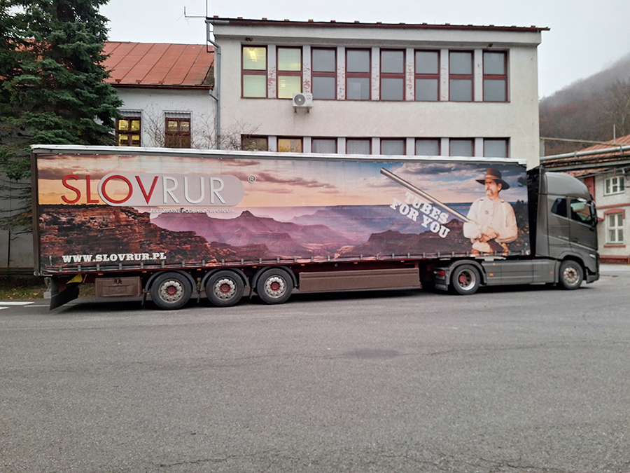 Reklama s kovbojom odštartovala spoluprácu firiem Lugras a Slovrur. Foto: M. Gončár