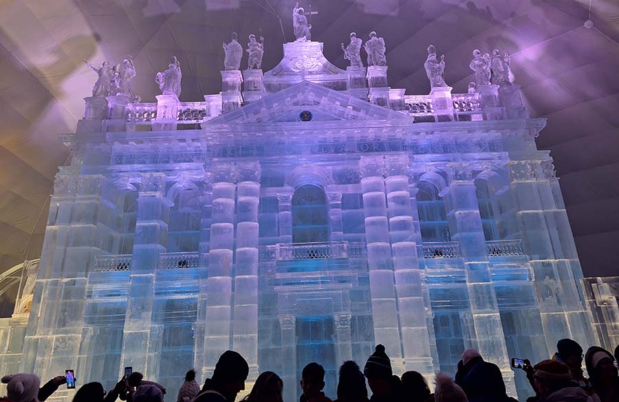 Unikátne dielo - Bazilika svätého Jána postavená z ľadu sa nachádza na Hrebienku. Foto. KST TOMO Brezno