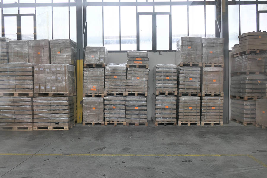 Hotové oblúky sú uložené na paletách. Foto: M. Gončár