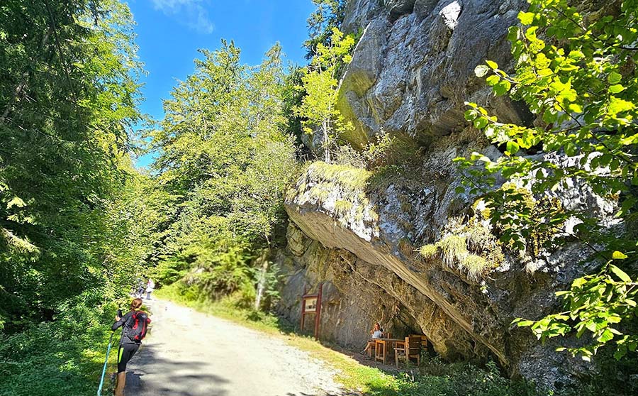 Bralo Vlčie Diery za osadou Valentová